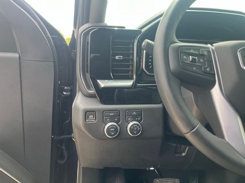 Used 2026 GMC Sierra 1500 Elevation AWD/4WD image 17