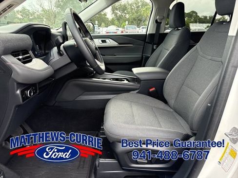 Certified 2025 Ford Explorer Active RWD image 9