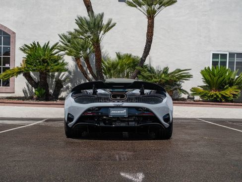 New 2026 McLaren 750S image 5
