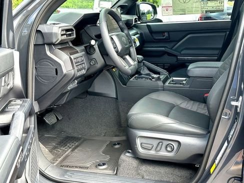 New 2026 Toyota 4Runner TRD Off-Road Premium AWD/4WD image 10