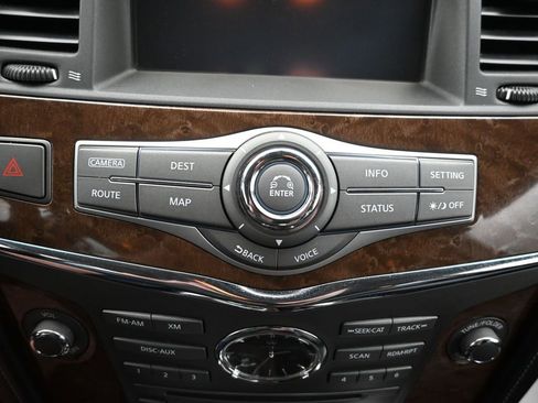 Used 2016 INFINITI QX80 4WD w/ Driver's Assistance Package image 15