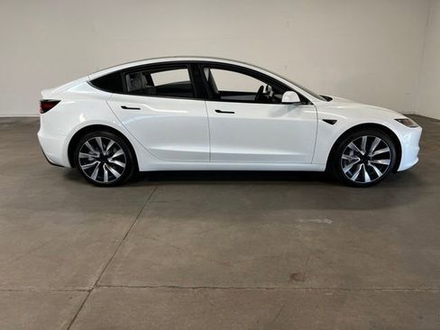 Used 2025 Tesla Model 3 Long Range RWD image 2