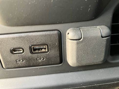 Certified 2023 Chevrolet Silverado 2500 LT w/ Convenience Package image 37