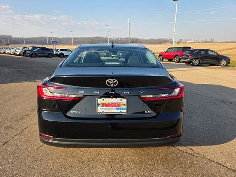 Used 2025 Toyota Camry LE image 24