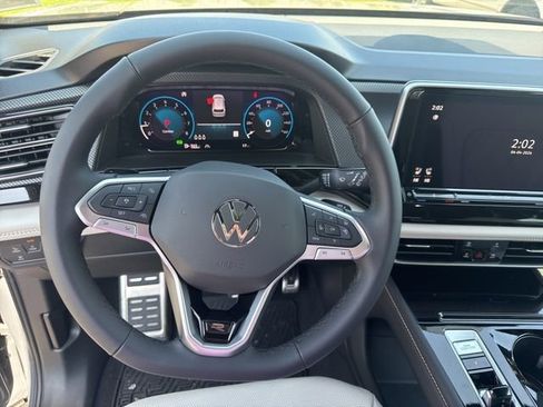New 2026 Volkswagen Atlas Cross Sport SEL Premium R-Line AWD/4WD image 9