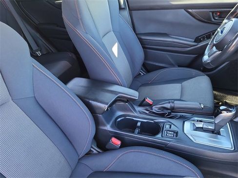 Used 2022 Subaru Crosstrek 2.0i Premium image 17