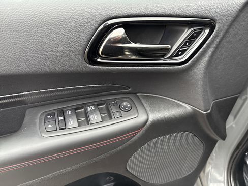 Certified 2024 Dodge Durango GT image 16