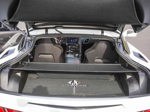 Used 2019 Chevrolet Corvette Stingray Coupe image 36