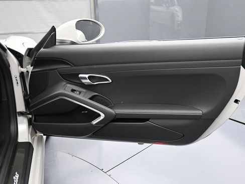 New 2025 Porsche 718 Boxster RWD image 25