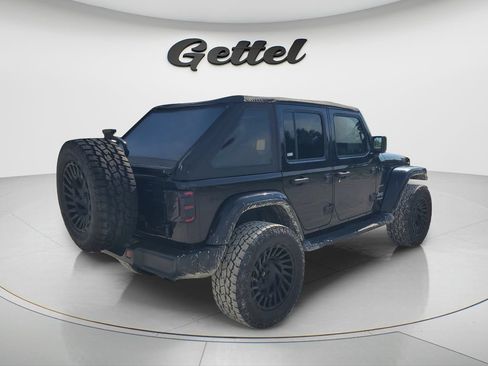 Used 2019 Jeep Wrangler Unlimited Sahara AWD/4WD image 5