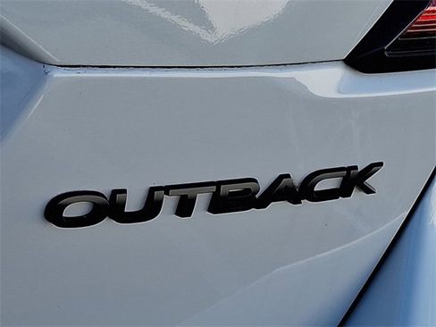 Used 2023 Subaru Outback Onyx Edition image 30