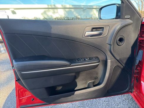 Used 2023 Dodge Charger SXT image 12