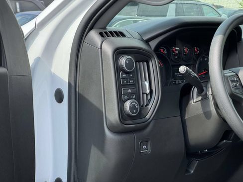 Used 2023 Chevrolet Silverado 1500 Custom AWD/4WD image 11