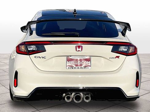 Used 2023 Honda Civic Type R image 7