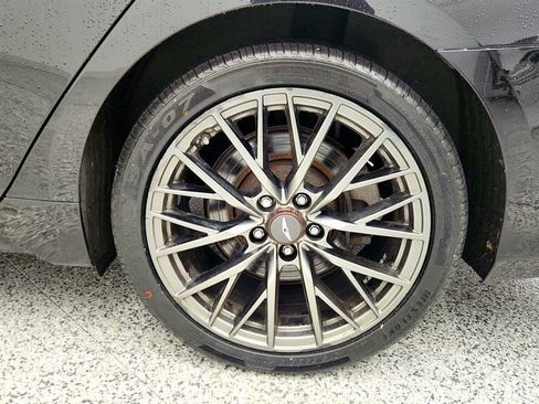 Used 2018 Genesis G80 3.3T Sport image 9