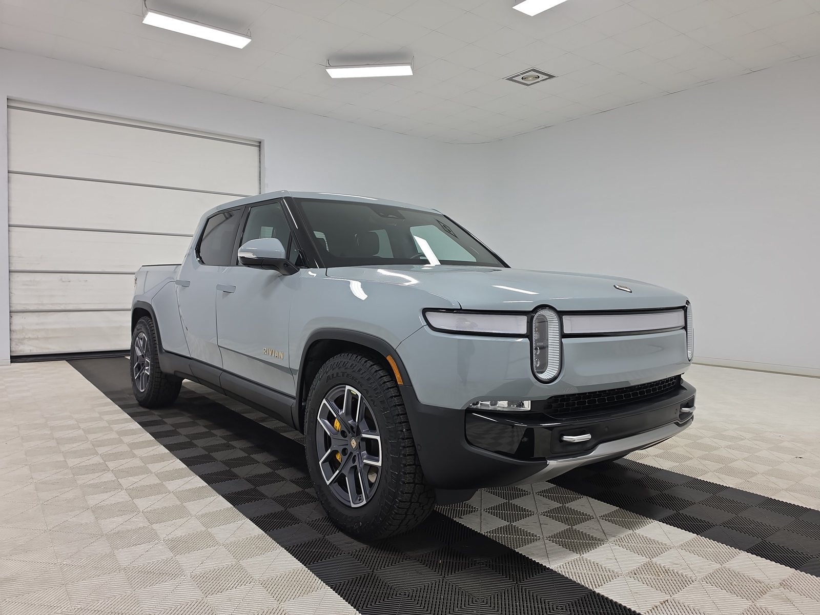 Used 2022 Rivian R1T Launch Edition AWD/4WD image 7