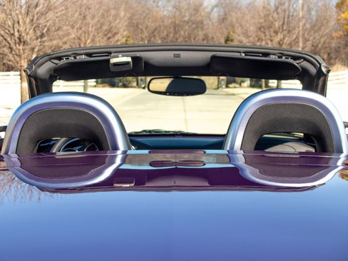 Used 2004 Chevrolet SSR w/ Preferred Equipment Group image 21