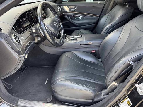Used 2017 Mercedes-Benz S 550 Sedan image 24