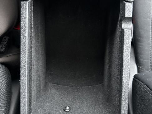 Used 2019 Jeep Grand Cherokee Limited w/ Luxury Group II image 32