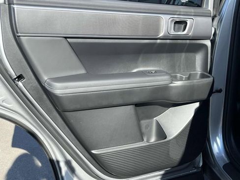 Used 2025 Hyundai Santa Fe SEL image 14