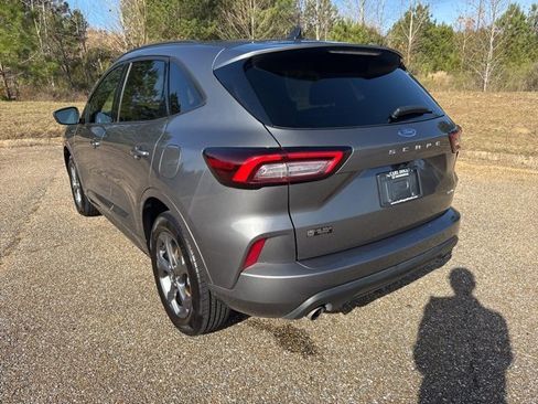 Used 2024 Ford Escape ST-Line image 4