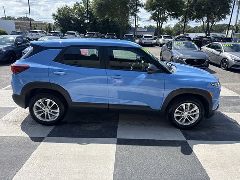Used 2024 Chevrolet TrailBlazer LS w/ LS Confidence Package FWD image 3