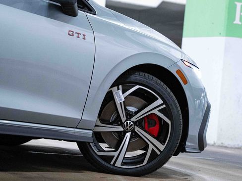 New 2026 Volkswagen GTI SE FWD image 7