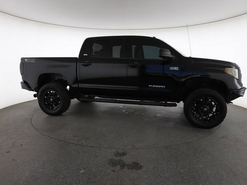 Used 2015 Toyota Tundra SR5 w/ SR5 Upgrade Package AWD/4WD image 13