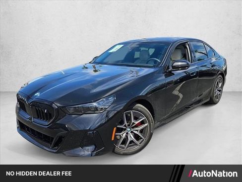 New 2026 BMW i5 eDrive40 w/ M Sport Package AWD/4WD image 1