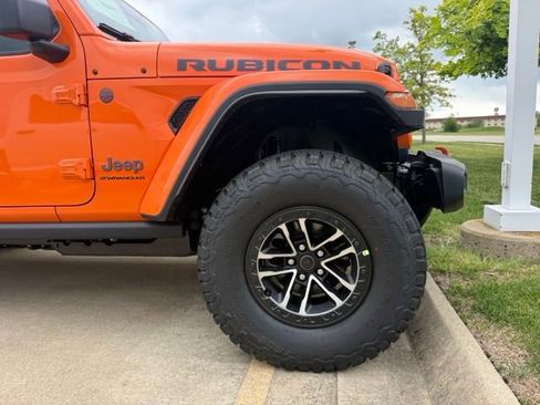 New 2026 Jeep Wrangler Unlimited Rubicon w/ Xtreme 35 Tire Package AWD/4WD image 5