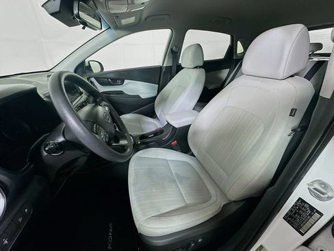 Certified 2023 Hyundai Kona SEL AWD/4WD image 24