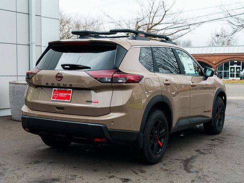 New 2026 Nissan Rogue Rock Creek image 6