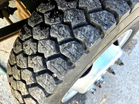 Used 2000 Ford F450 4x4 9 FT. Flatbed 7.3 Diesel image 12