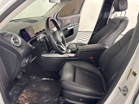 Used 2023 Mercedes-Benz GLB 250 4MATIC image 18