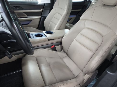 Certified 2021 Porsche Taycan 4S image 5