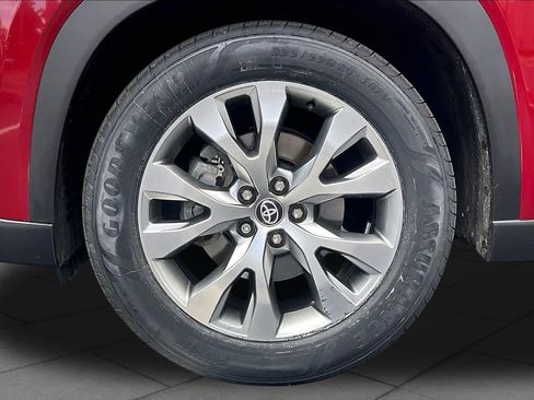 Certified 2024 Toyota Grand Highlander FWD image 10