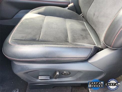 Certified 2025 Ford Explorer ST image 24