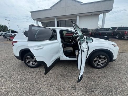 Used 2023 Hyundai Santa Fe SE AWD/4WD image 8