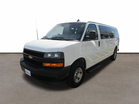Used 2023 Chevrolet Express 3500 LS RWD image 6