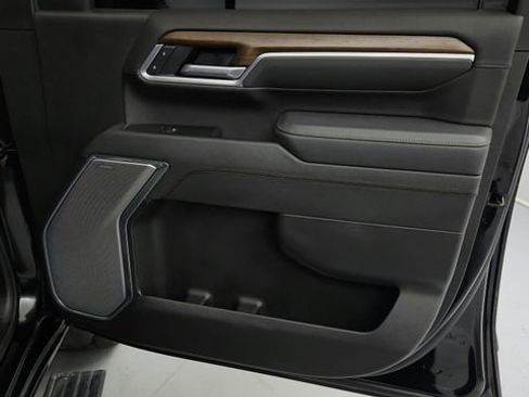 Used 2025 Chevrolet Silverado 2500 High Country w/ Midnight Edition image 21