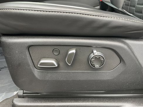 Used 2023 Cadillac Escalade V image 14