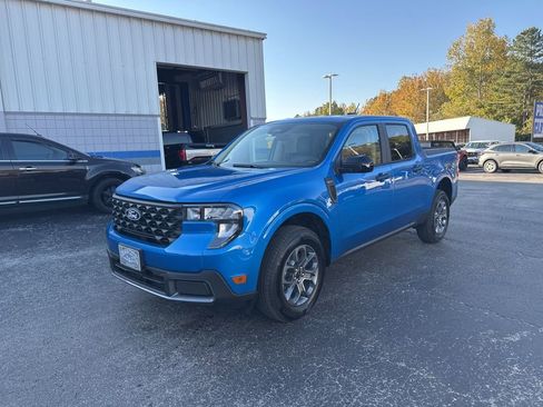 New 2025 Ford Maverick XLT w/ XLT Luxury Package image 14