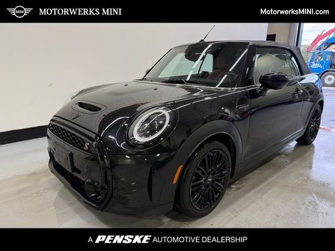 Certified 2023 MINI Cooper S w/ Signature Upholstery Package image 1