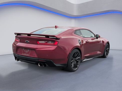 Used 2018 Chevrolet Camaro ZL1 image 3