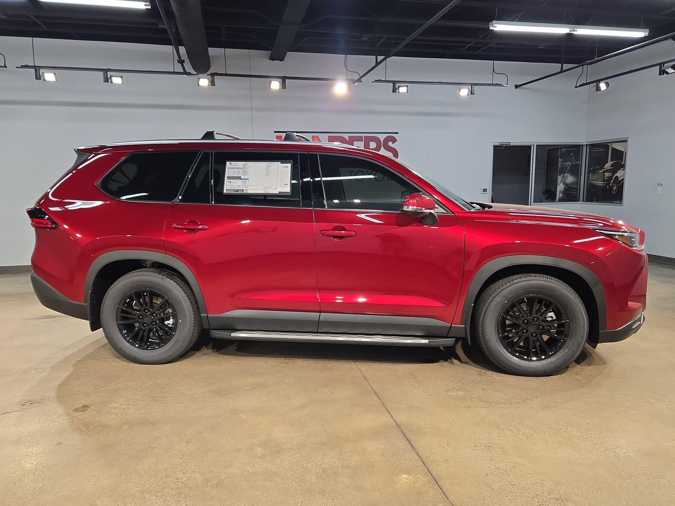 New 2026 Toyota Grand Highlander XLE FWD image 8