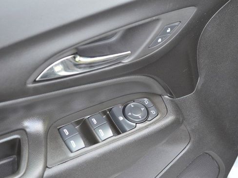 Used 2024 Chevrolet Equinox LT image 16