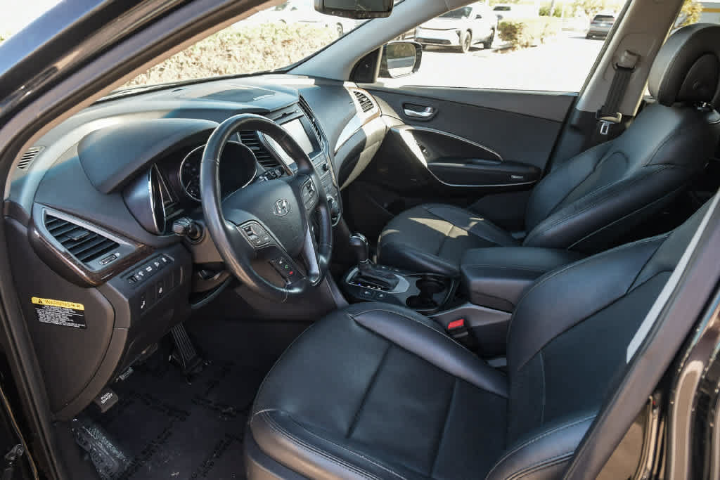 Used 2017 Hyundai Santa Fe Sport FWD image 16
