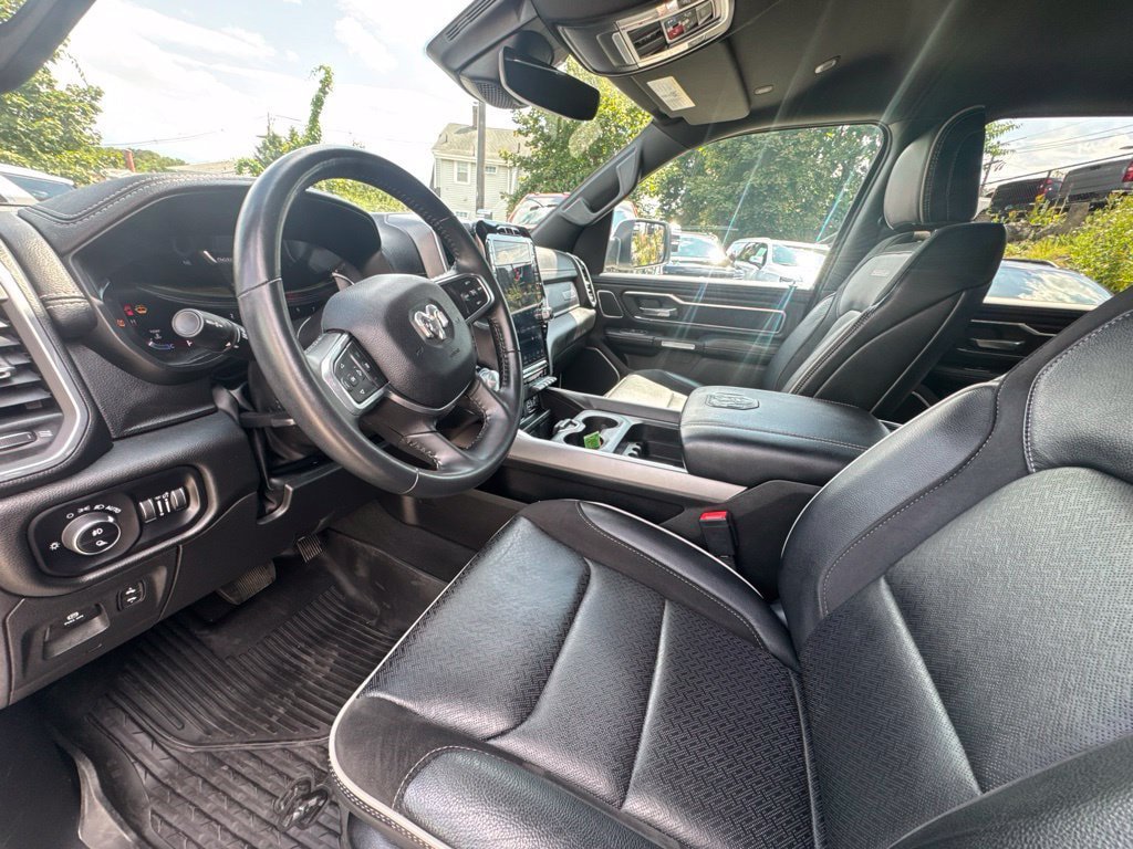 Used 2023 RAM 1500 Laramie AWD/4WD image 16