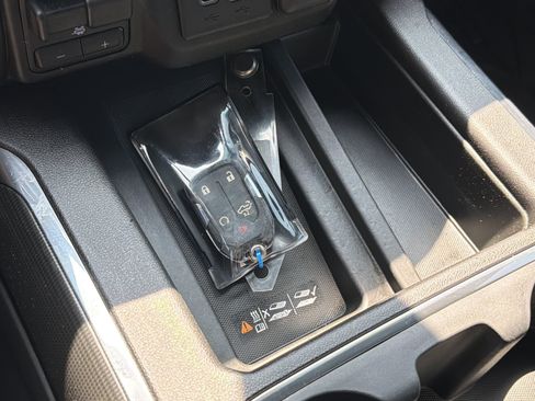 Used 2019 GMC Sierra 1500 AT4 w/ AT4 Premium Package AWD/4WD image 34