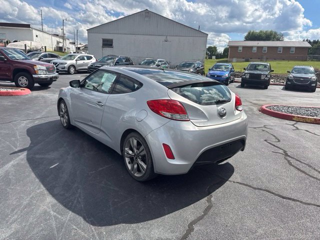 Used 2014 Hyundai Veloster w/ Style Package 02 FWD image 6